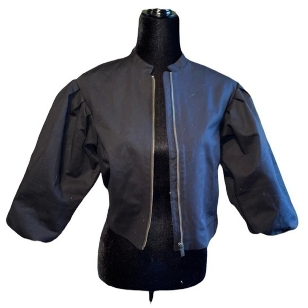 Halogen Women's Black Cropped
Bishop Sleeve Zipper Closure
Jacket